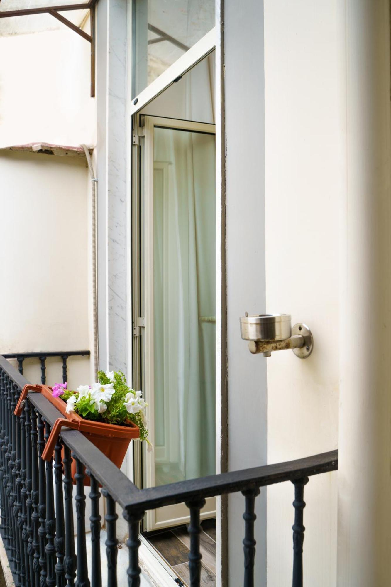 Ferienwohnung Chiatamone Relais Neapel Exterior foto